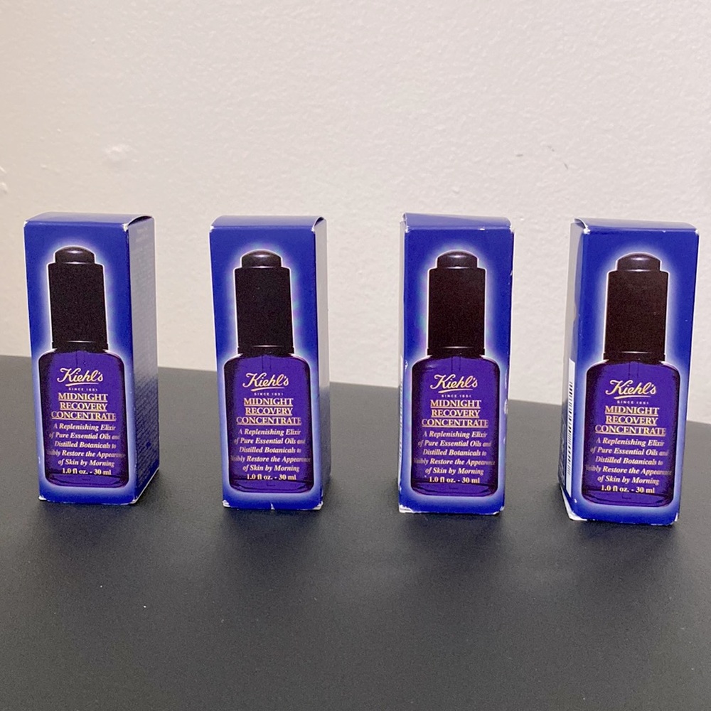 Kiehl’s Midnight Recovery Concentrate Moisturizing Face Oil